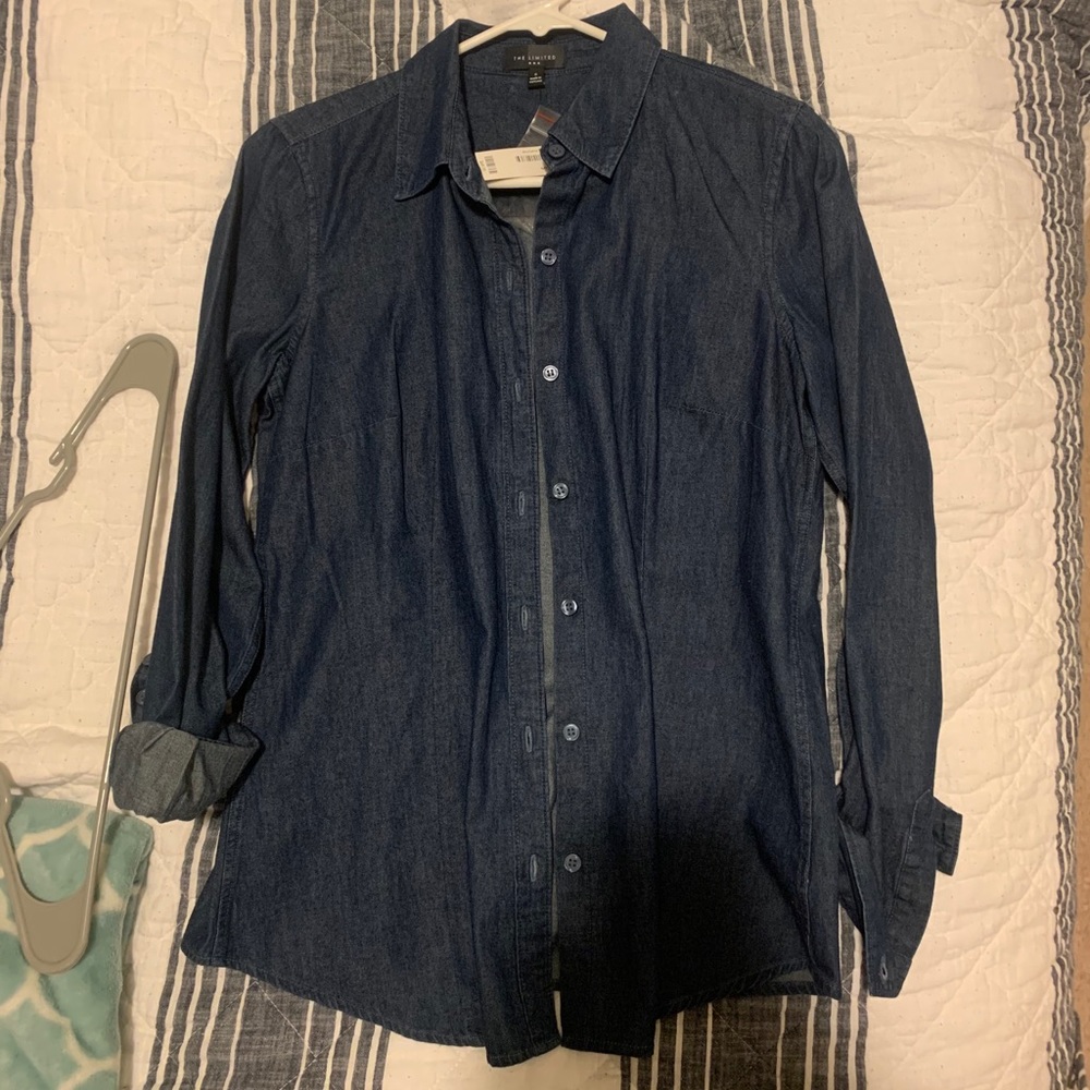 Dark chambray button up